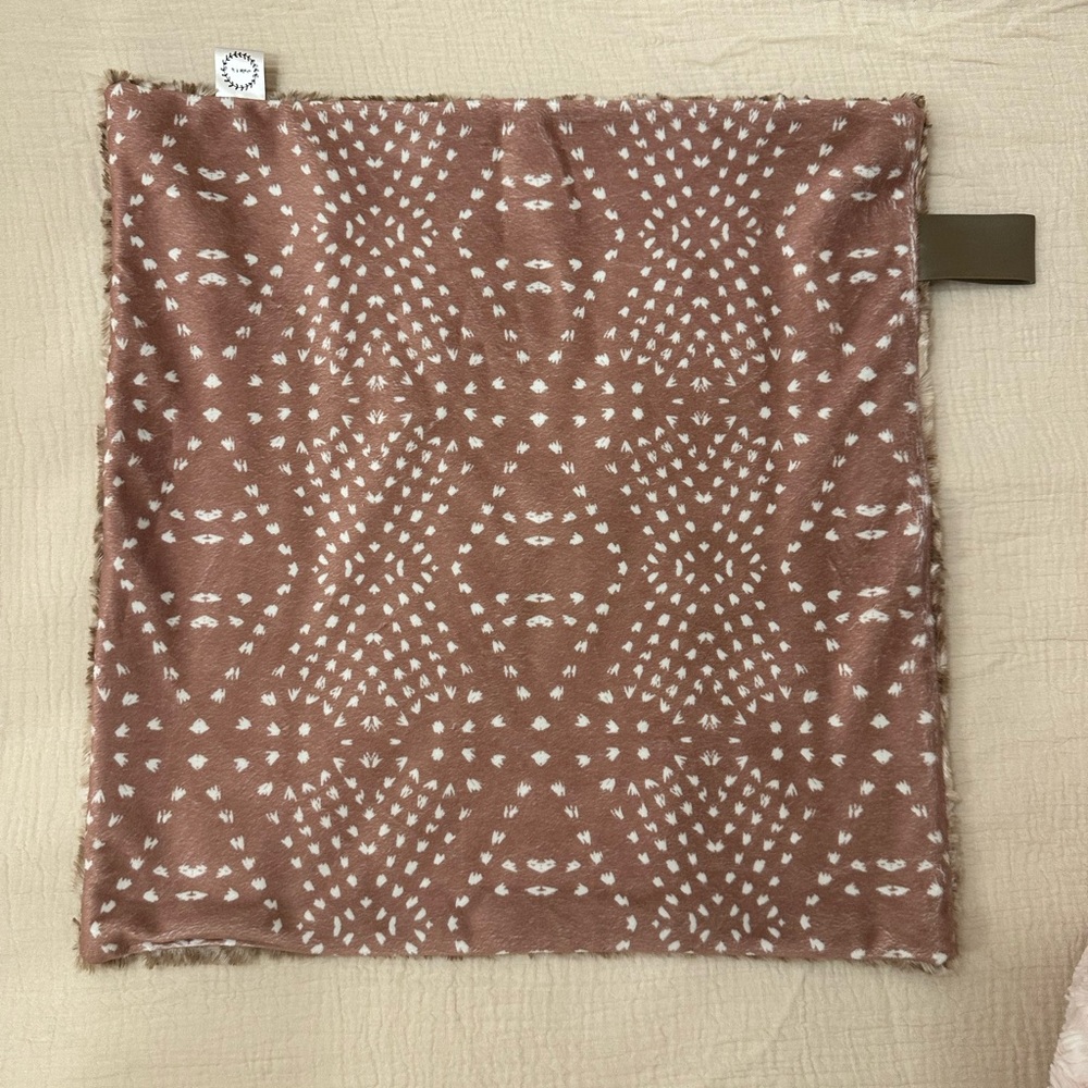 Aztec Mauve lovey